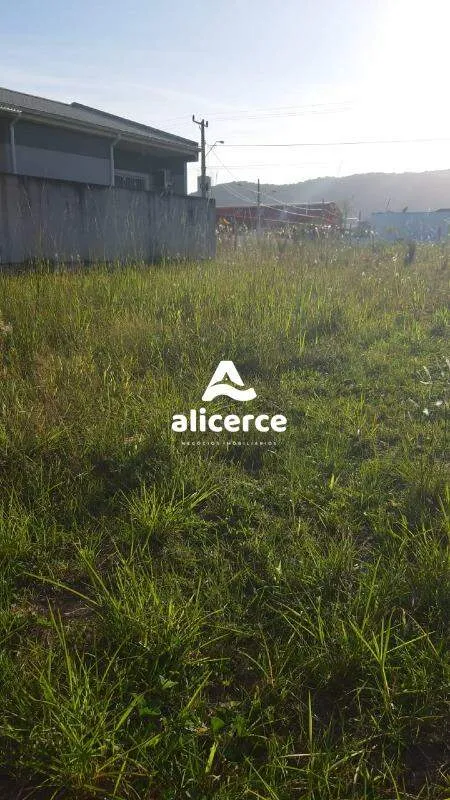 Imagem Terreno à venda com , 200m² em Forquilhas São José