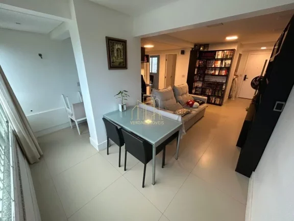 Foto do imóvel Apartamento Reformado com 2 quartos e 4 Vagas de garagem à Venda no Imbuí ? Salvador