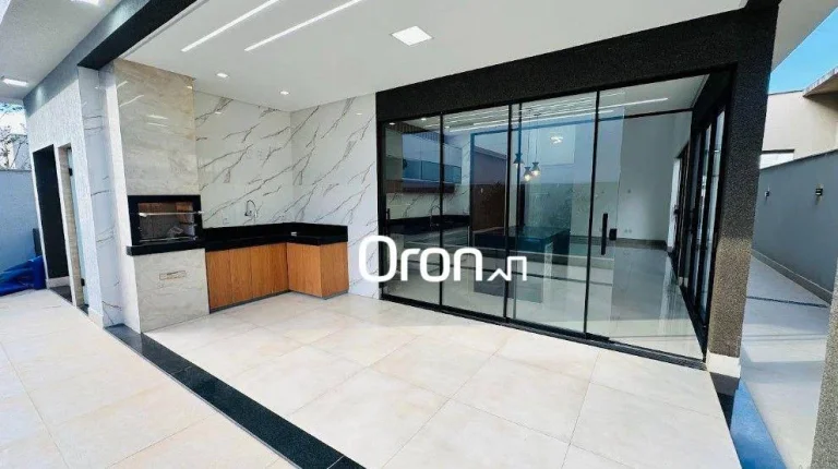 Imagem Casa com 3 dormitórios à venda, 180 m² por R$ 1.350.000,00 - Jardim Veneza - Senador Canedo/GO