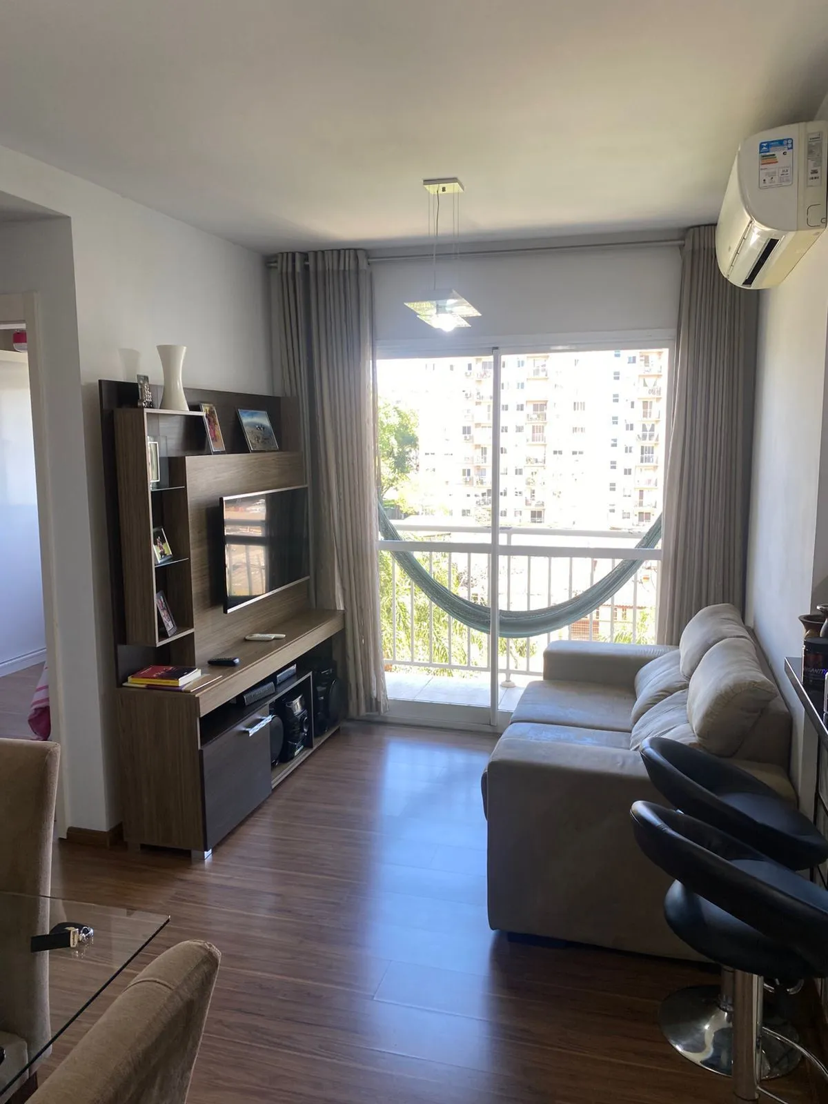 Imagem Apartamento para Venda - 56m², 2 dormitórios, sendo 1 suites, 1 vaga - Camaquã