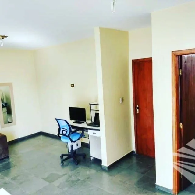 Imagem Casa à venda 3 Quartos, 1 Suite, 2 Vagas, 240M², Centro, Taubaté - SP