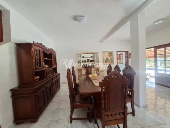 Imagem Linda chácara com total privacidade em meio à natureza!
Casa com 3 suítes (2 com closet), sala í...