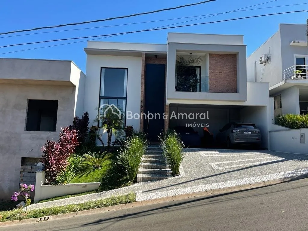 Foto do imóvel Casa Mobiliada à Venda em Valinhos - 3 Suítes, Piscina Aquecida e Espaço Gourmet em Condomínio Fechado em Rua João Previtalle, 2810 - Santa Cruz, Valinhos - SP