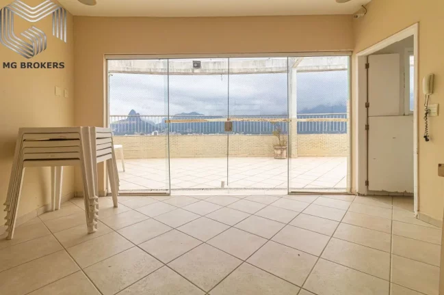Imagem Imperdível oportunidade de adquirir um apartamento de luxo em Ipanema, Rio de Janeiro - 3 quartos, 1 suíte, 1 sala, 3 banheiros, 112m².