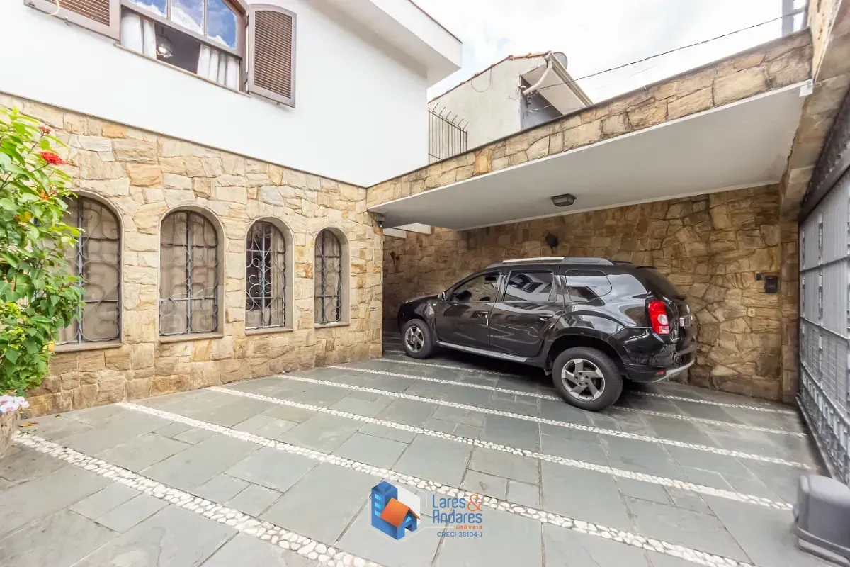 Imagem Sobrado para venda em Vila Guilherme com 4 quartos, sendo 2 suítes, 181m²