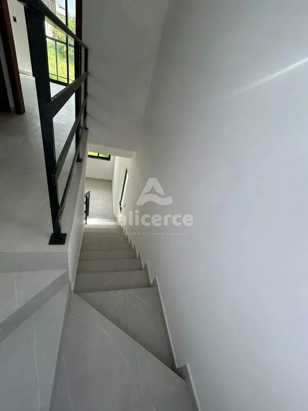 Imagem Sobrado à venda com 2 quartos , 47m² em Bela Vista Palhoça