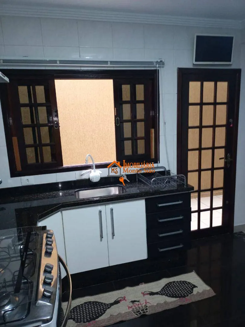 Imagem Sobrado com 3 dormitórios à venda, 131 m² por R$ 954.000,00 - Jardim Santa Clara - Guarulhos/SP