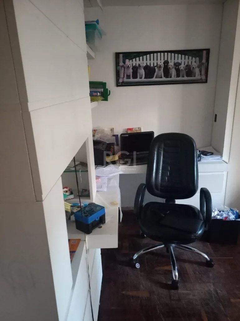Imagem Casa para Venda - 256.44m², 4 dormitórios, sendo 1 suites, 4 vagas - Cavalhada