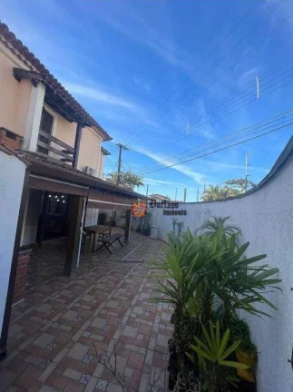 Imagem Sobrado com 2 dormitórios à venda, 92 m² por R$ 850.000 - Maitinga - Bertioga/SP