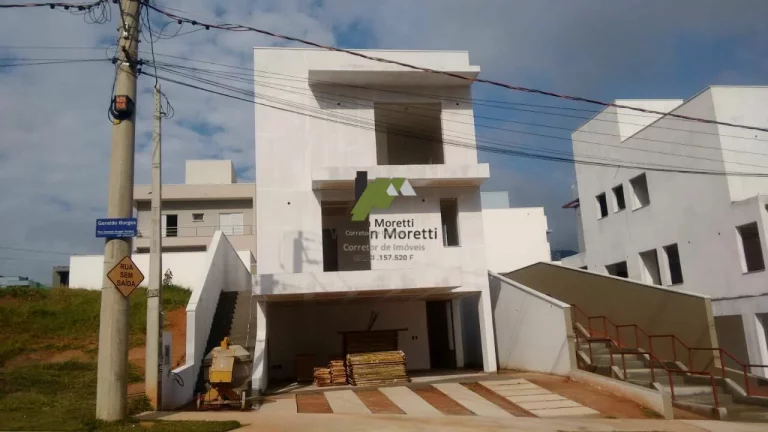 Imagem Casa na fase de Acabamento em Condomínio
