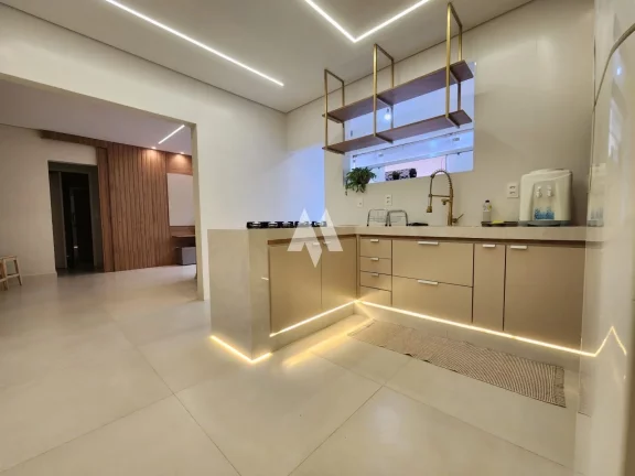 Imagem Apartamento com garagem fechada na Ponta da praia!