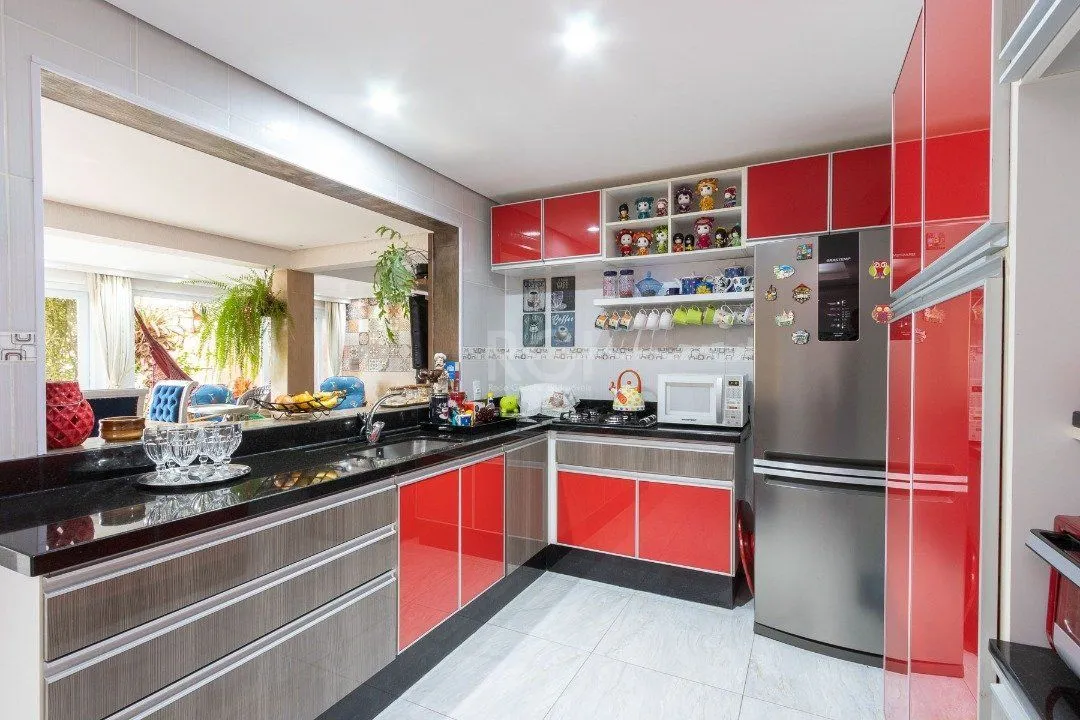 Imagem Casa para Venda - 342m², 3 dormitórios, sendo 2 suites, 2 vagas - Espírito Santo
