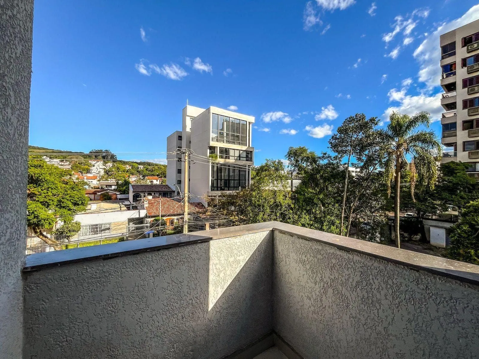 Imagem SOBRADO 3 SUITES - TRISTEZA