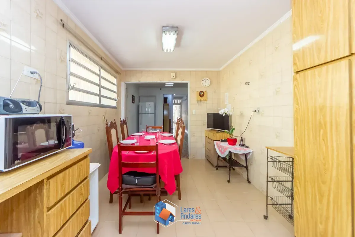 Imagem Sobrado para venda e locação em Vila Parque Jabaquara com 6 quartos, sendo 1 suíte, 293m²