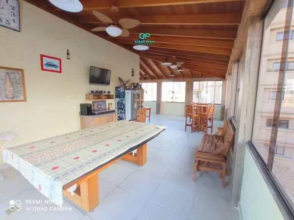 Imagem Locação anual - 3 dormitórios com armários, sendo 2 suítes, sala ampla para 2 ambientes com sacada, despensa, banheiro social, lavabo, cozinha com armários planejados