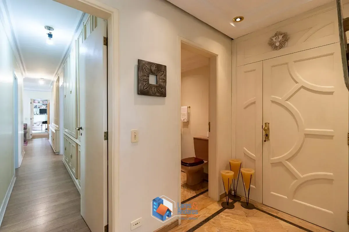 Imagem Apartamento para venda em Campo Belo com 4 quartos, sendo 2 suítes, 255m²