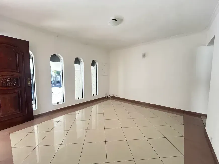 Imagem Casa com 4 Quartos à Venda, 125 m² em Vila Osasco - Osasco