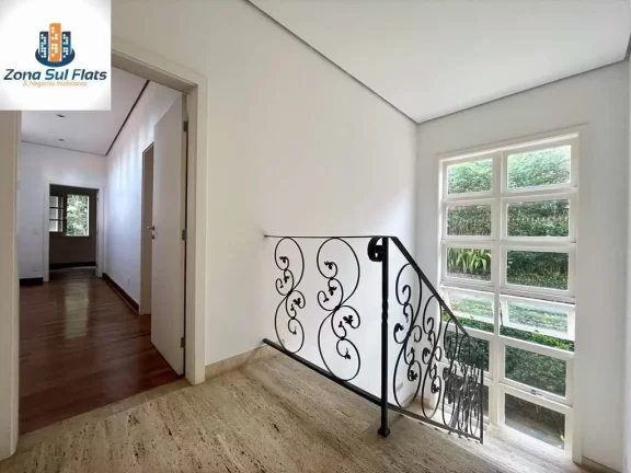 Imagem Casa Alto Padrão à Venda Na Granja Viana Com 6 Suítes e 10 Vagas