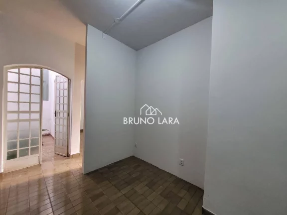 Imagem Casa disponível para locação no Centro - Igarapé/MG