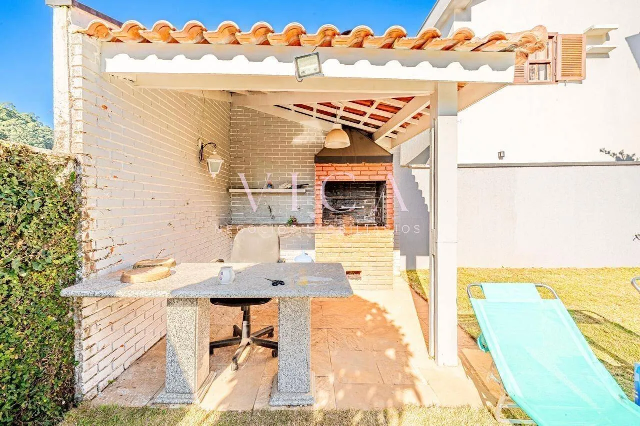 Imagem Casa com 317m² - 5 dormitórios a venda por R$ 2.548.000 - Alphaville/SP