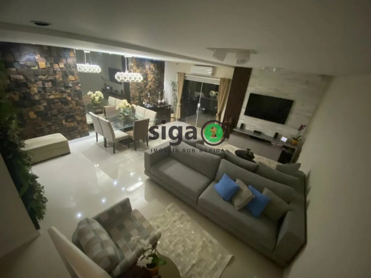 Imagem CASA DE CONDOMINIO Á VENDA NO MORUMBI COM 3 SUÍTES, 2 VAGAS!