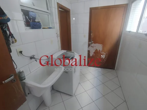 Imagem Apartamento dos seus sonhos com 3 suítes e dependência de empregada completa sendo 2 quadras da Praia na Pompéia em Santos (SP) por R$.1.400.000,00 !
