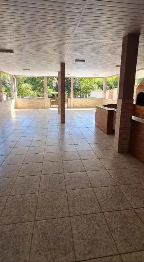 Imagem Vendo uma ótima casa na cidade de Passatempo/MG ( valor 650.000,00 )