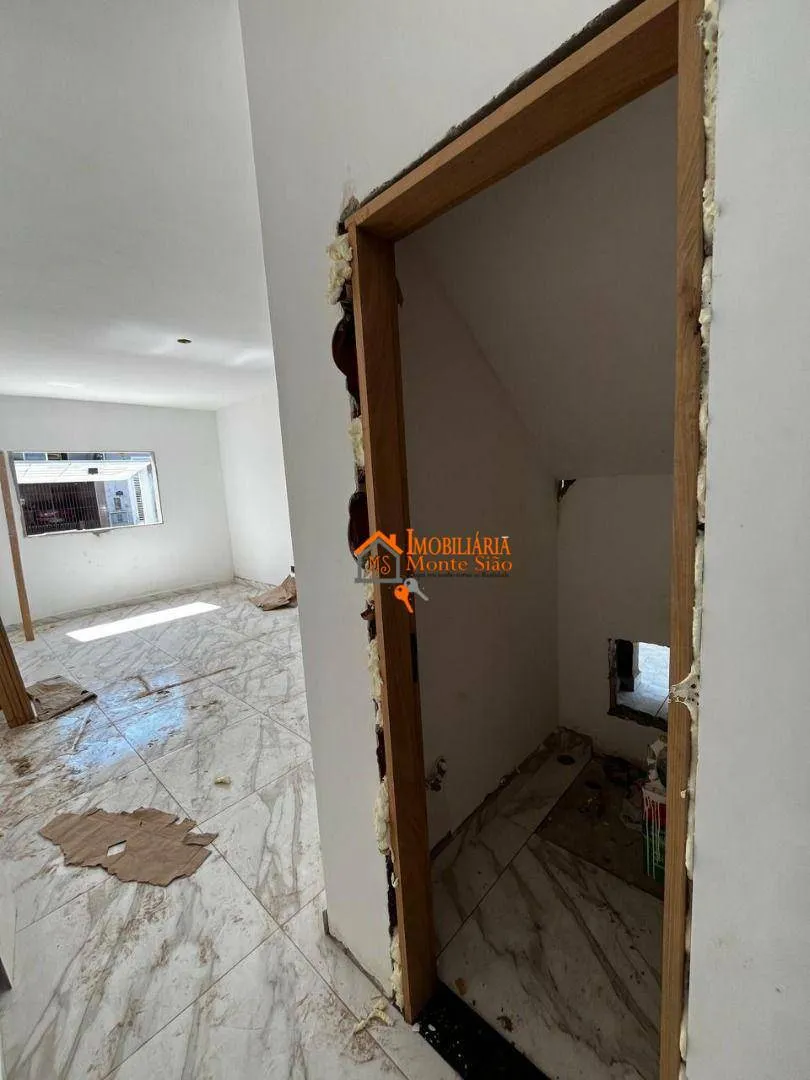 Imagem Sobrado com 3 dormitórios à venda, 105 m² por R$ 500.000,00 - Cidade Serodio - Guarulhos/SP