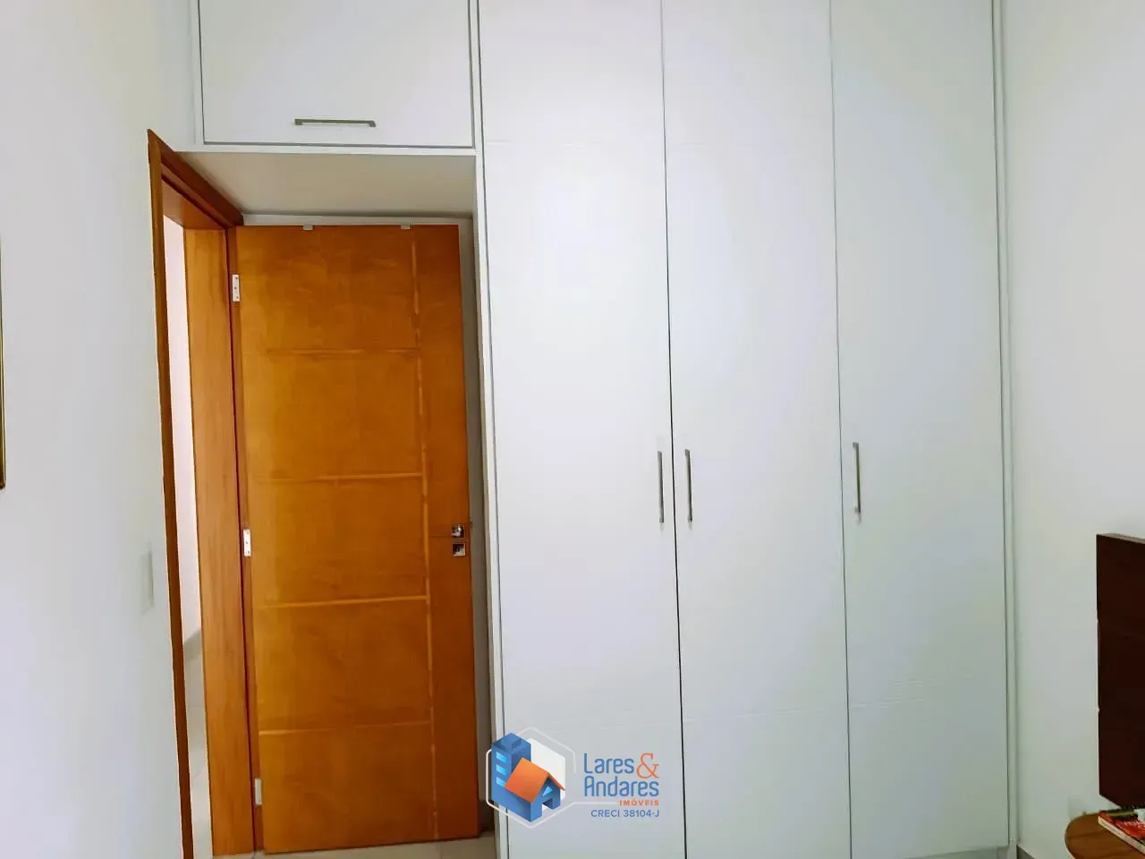 Imagem SOBRADO IMPECÁVEL À VENDA COM 250 M², 3 DORMS (1 SUÍTE), COZINHA INTEGRADA COM ÁREA GOURMET, MÓVEIS PLANEJADOS E 2 VGS - VILA PRUDENTE, SÃO PAULO, SP.