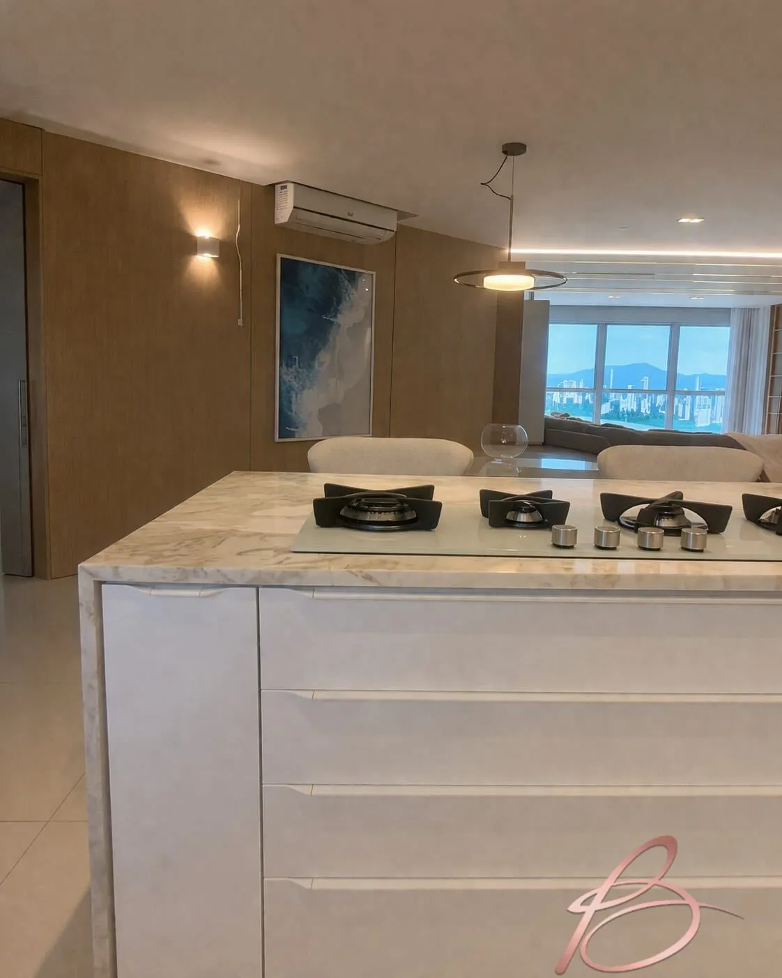 Imagem Apartamento Alto Padrão 3 suítes, frente mar, Balneário Camboriú/SC