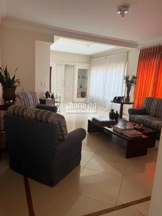 Imagem Casa à venda no bairro Santa Maria, Uberaba - 5 dormitórios, piscina e sauna