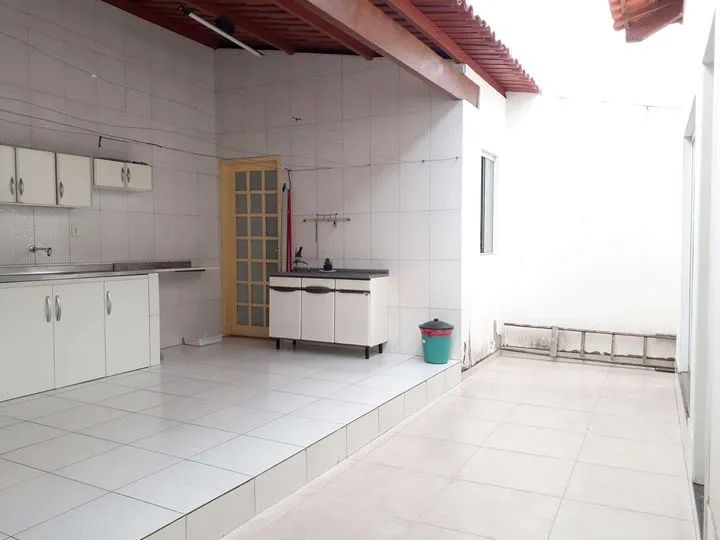 Casa com 4 Quartos para Alugar, 250 m² em Santa Mônica - Feira De Santana