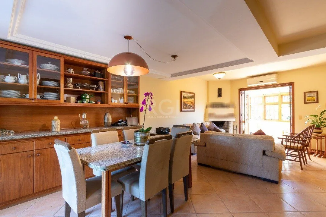 Imagem Casa Condominio para Venda - 317.93m², 4 dormitórios, sendo 3 suites, 2 vagas - Vila Conceição