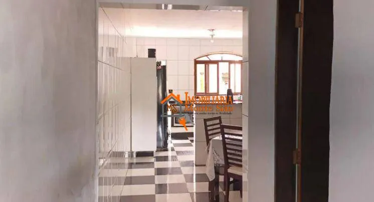 Imagem Sobrado com 3 dormitórios à venda, 230 m² por R$ 425.000 - Chácara Cabuçu - Guarulhos/SP