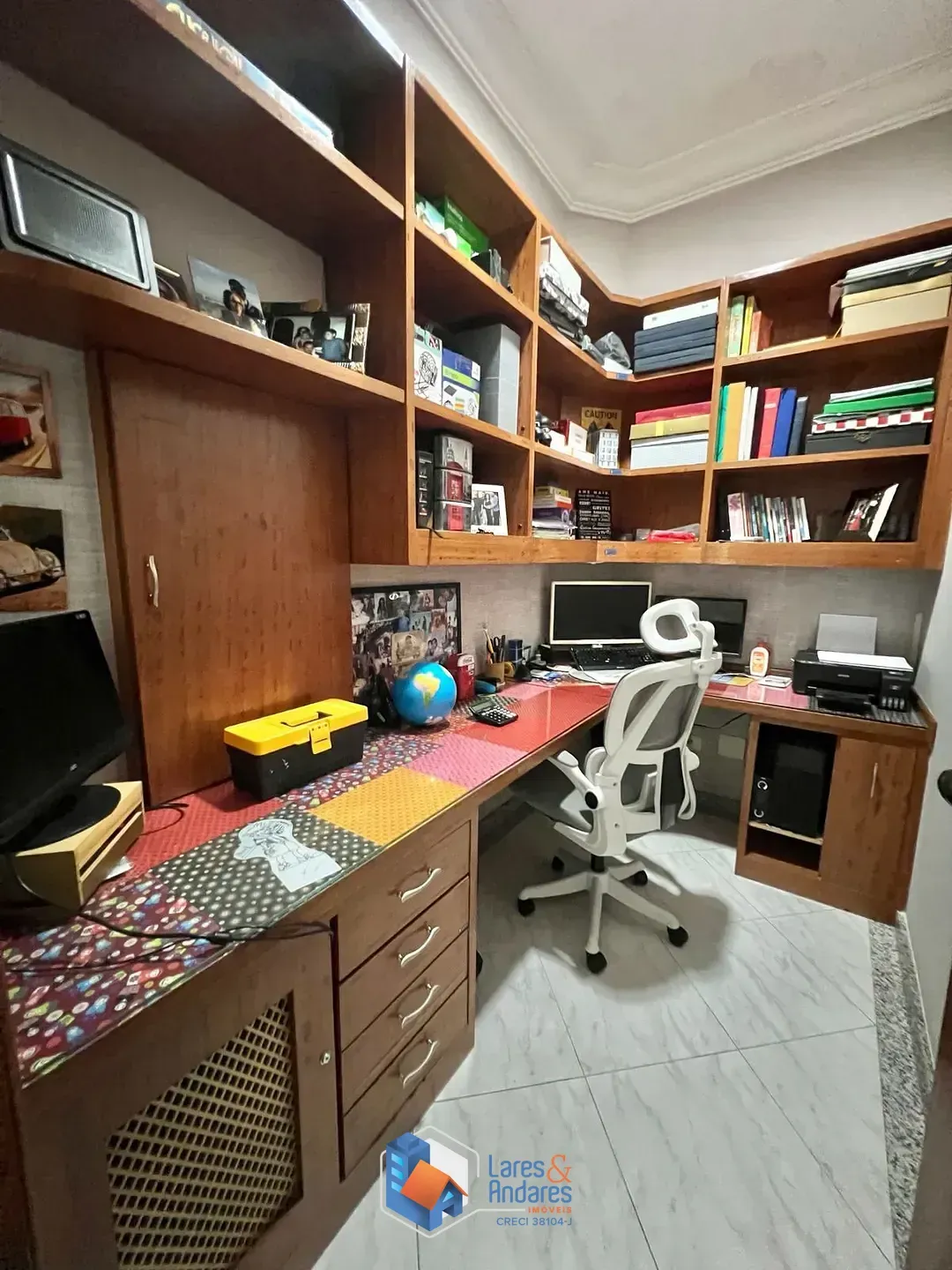 Imagem Sobrado para venda em City América com 4 quartos, sendo 4 suítes, 600m²