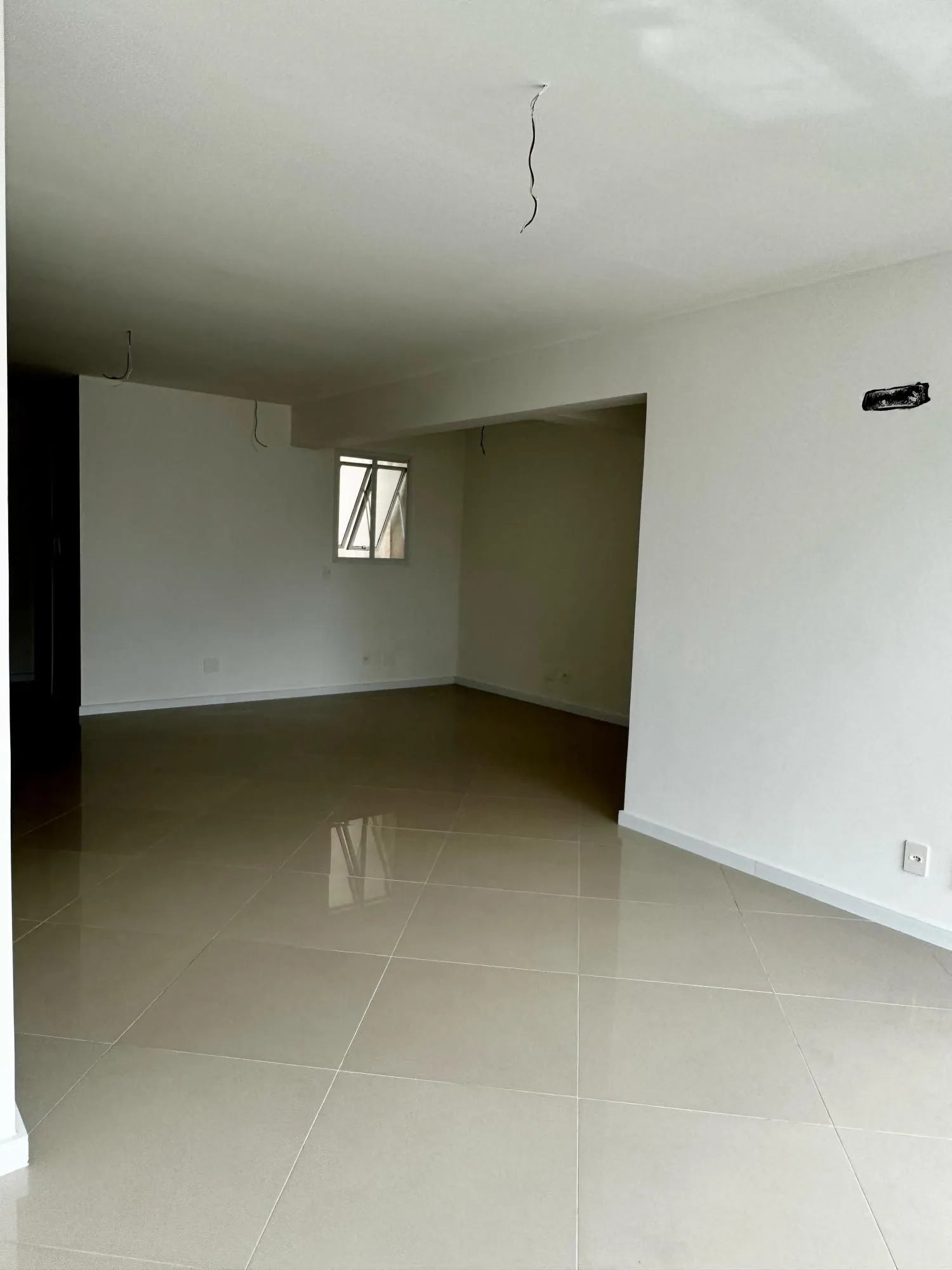 Imagem EXCELENTE APARTAMENTO NOVO Á VENDA - Passo da Areia | Porto Alegre