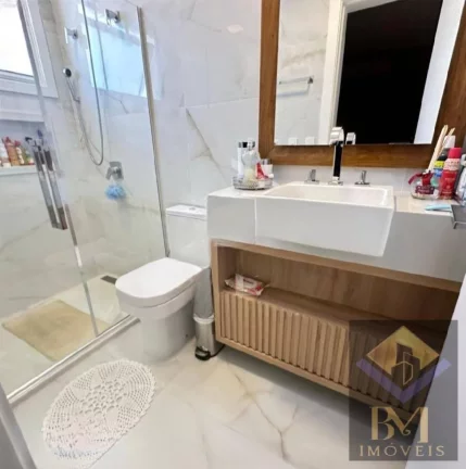Imagem Belíssima casa de altíssimo padrão, combinando luxo, conforto sofisticação.