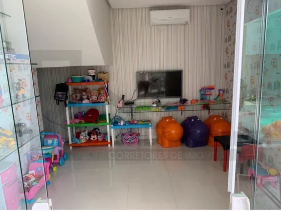 Imagem CASAL IMÓVEIS VENDE CASA DUPLEX 4 SUÍTES + GABINETE