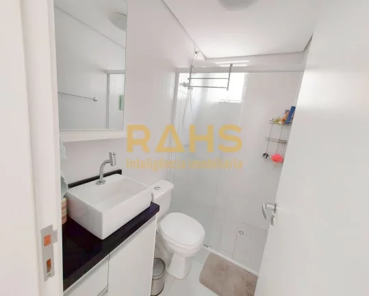 Imagem Encantador apartamento semi-mobiliado em uma das localizações mais queridinhas do bairro Floresta!...