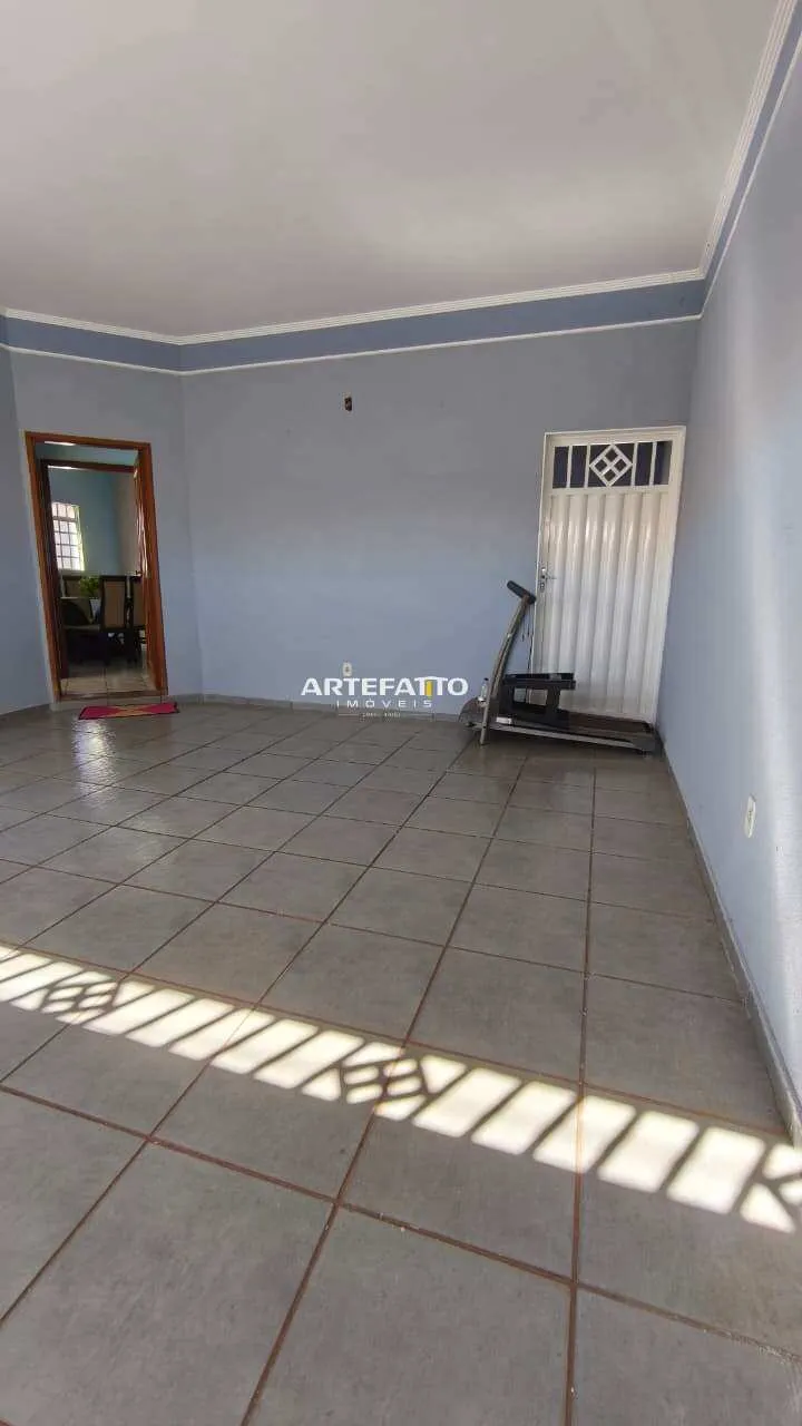 Imagem Casa à venda em Franca, Parque Dom Pedro I, com 3 quartos, 168m2