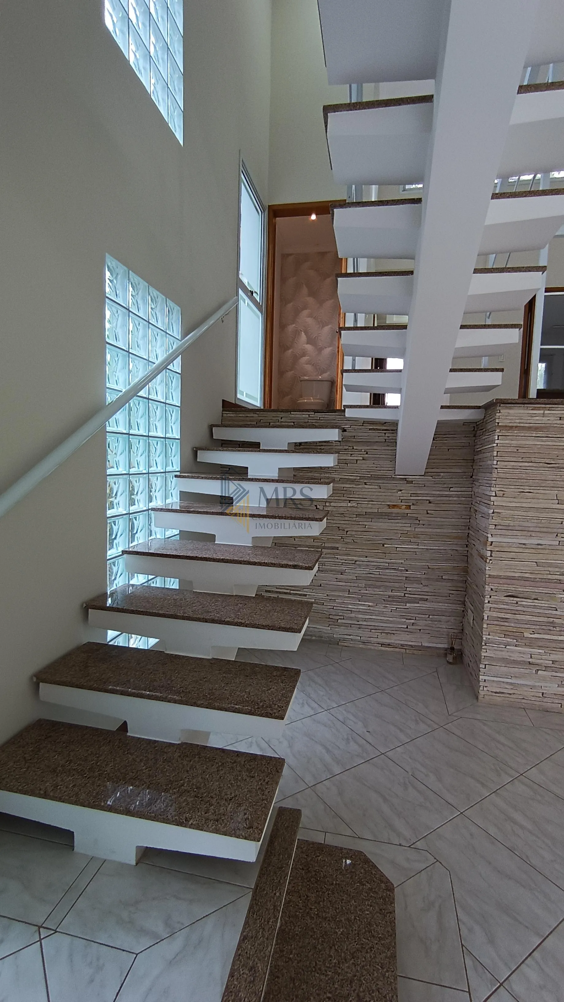 Imagem Casa Cond Residencial dos Lagos 4 dorm 4 suites 6 vagas
