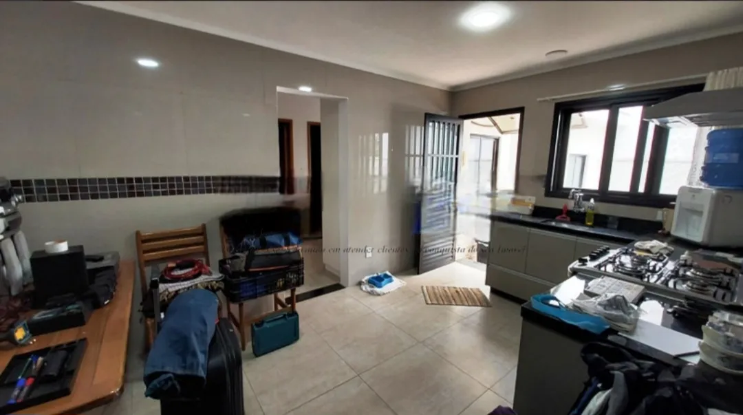 Imagem VENDO LINDA CASA NA AVENIDA CUPECÊ!