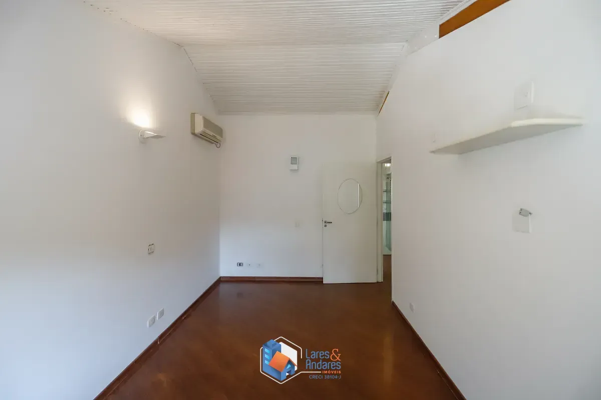 Imagem Casa para venda em Sumaré com 3 quartos, sendo 1 suíte, 359m²
