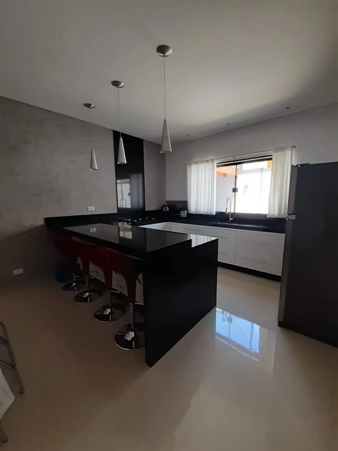 Imagem Casa à venda 2 Quartos, 1 Suite, 2 Vagas, 193M², Jardim Continental II, Taubaté - SP