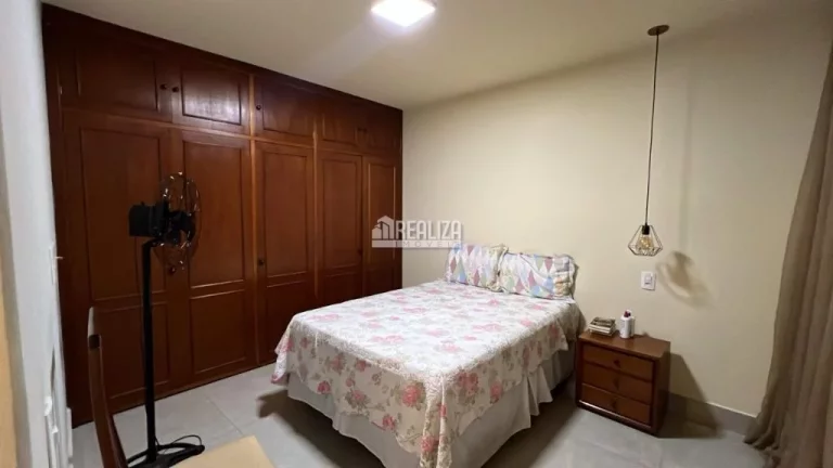 Imagem Excelente Apartamento de 3 dormitórios no Edificio Narana, bairro Vila Olímpica, em Uberaba!
