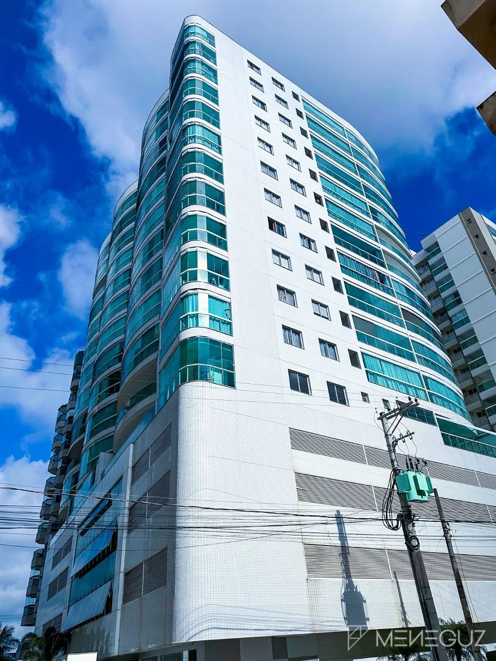 Imagem APARTAMENTO 3 QUARTOS A VENDA NA PRAIA DO MORRO, NA QUADRA DO MAR, COM LAZER E VISTA MAR