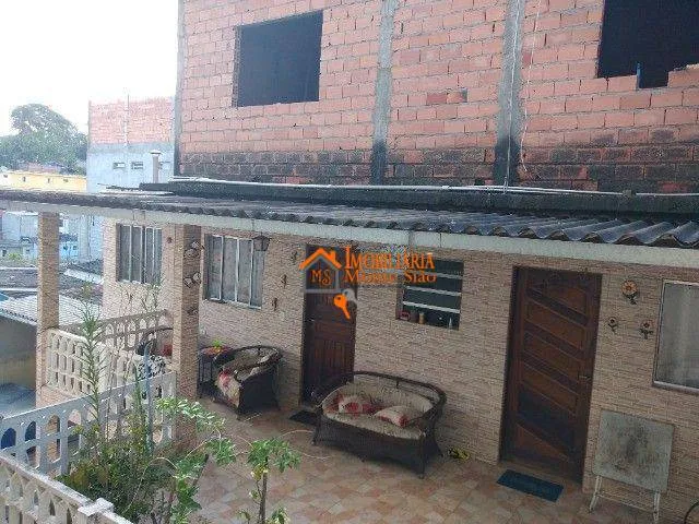 Foto do imóvel Casa com 6 dormitórios à venda, 200 m² por R$ 400.000,00 - Parque São Miguel - Guarulhos/SP