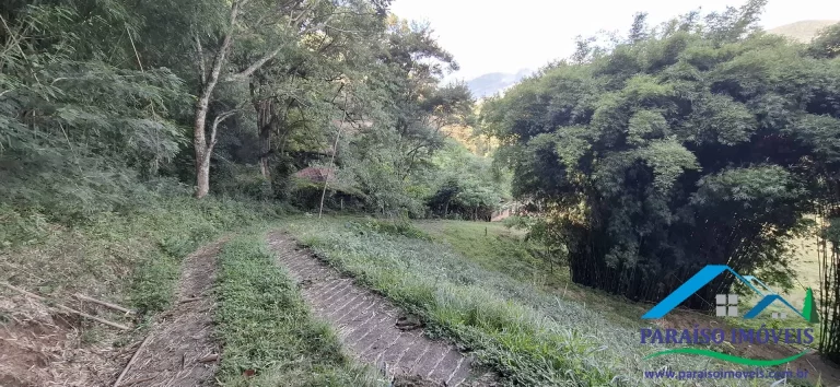 Imagem Oportunidade única de terreno em São Bento do Sapucaí!