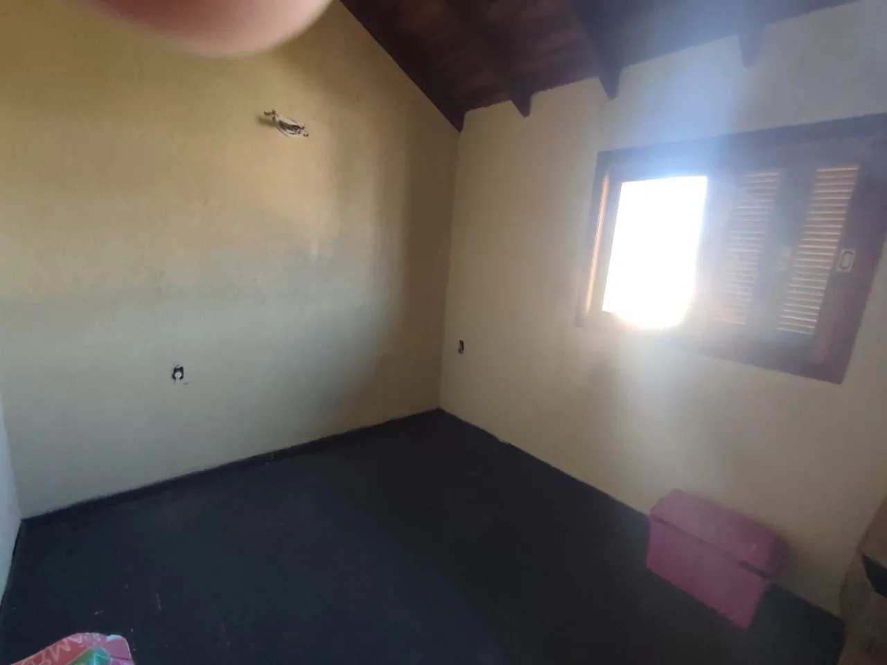 Imagem Sobrado de 3 pisos localizado no bairro Hipica - 3 Dormitórios
