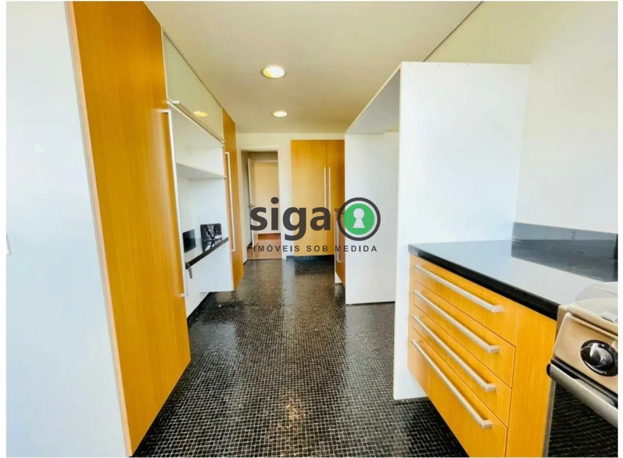 Imagem Apartamento a venda ou locação em Perdizes, com 3 suites, 4 vagas, em 215m²